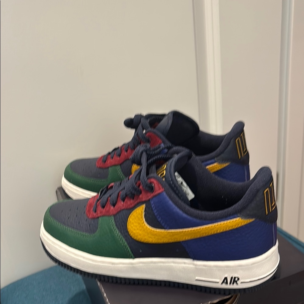 Nike Women's Air Force 1 '07 LX Sneakers - Gorge Green